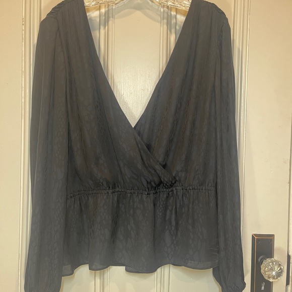 Banana Republic Tops - Banana Republic Black and Navy Snake Print Deep V Neck Blouse - Size M